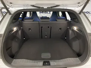 Ford Explorer Extended Range Premium RWD