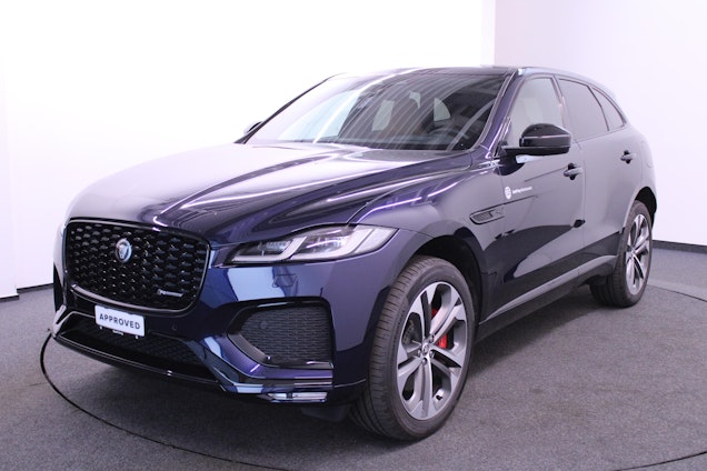 First vehicle image