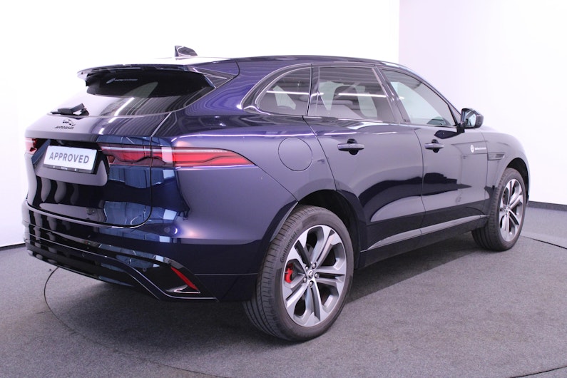 Vehicle image JAGUAR F-PACE