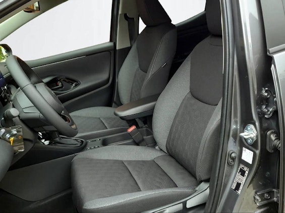 Vehicle image 6 Vehicle image 6