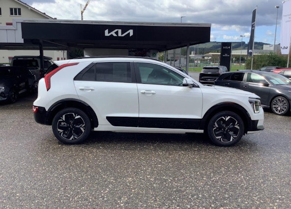 Vehicle image 3 Vehicle image 3