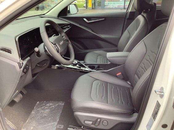 Vehicle image 8 Vehicle image 8