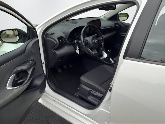 Vehicle image 5 Vehicle image 5