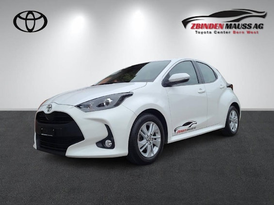 First vehicle image First vehicle image