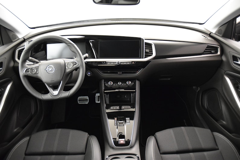 Vehicle image OPEL GRANDLAND