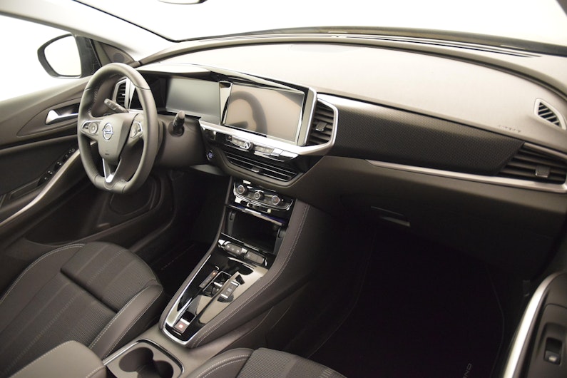 Vehicle image OPEL GRANDLAND