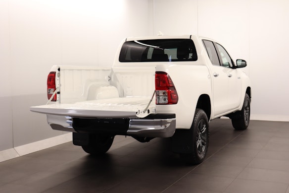 TOYOTA Hilux Double Cab.-Pick-up 2.4 D-4D 150 Style 2