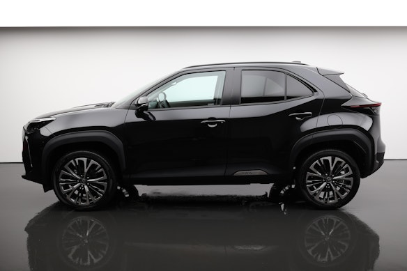 TOYOTA Yaris Cross 1.5 VVT-i HSD Premium AWD-i 1