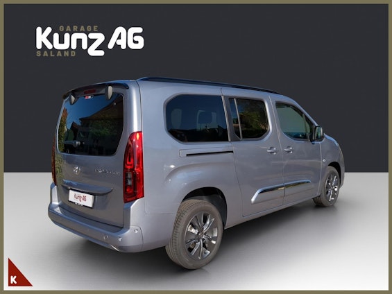 Vehicle image 5 Vehicle image 5