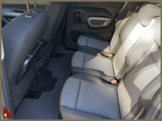 Vehicle image 12 Vehicle image 12