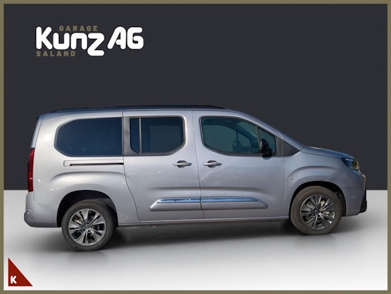 Vehicle image 6 Vehicle image 6