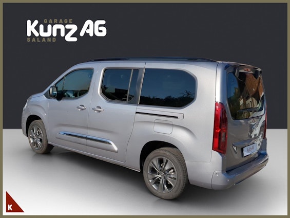 Vehicle image 3 Vehicle image 3