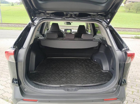 Vehicle image 13 Vehicle image 13