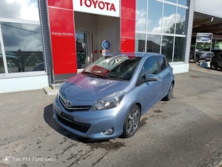 Vehicle image TOYOTA YARIS