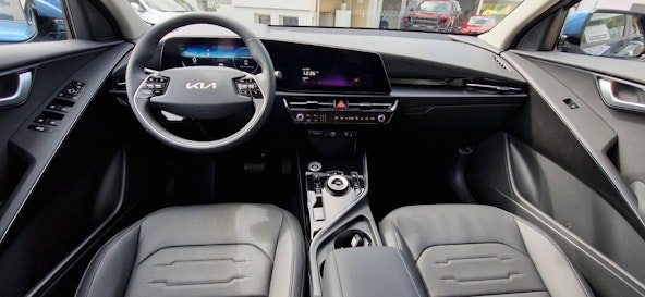 Vehicle image 3 Vehicle image 3