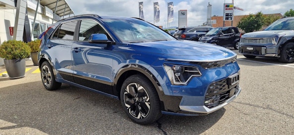 Vehicle image 12 Vehicle image 12