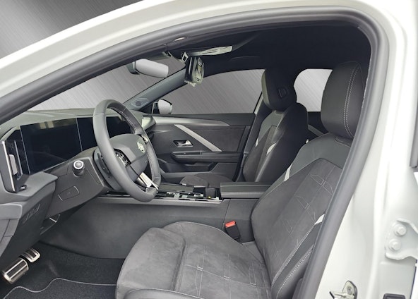 Vehicle image 8 Vehicle image 8