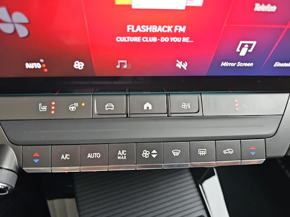 Vehicle image 21 Vehicle image 21