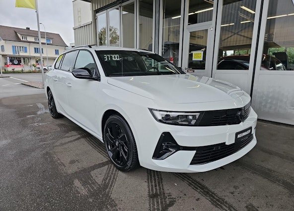 Vehicle image 28 Vehicle image 28