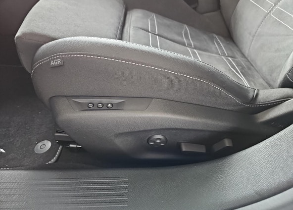 Vehicle image 26 Vehicle image 26