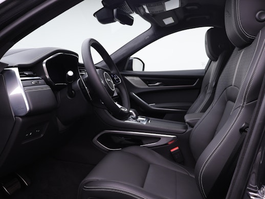 JAGUAR F-Pace 2.0 P400e R-Dynamic HSE AWD 3