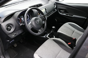 Vehicle image TOYOTA Yaris 1.5 VVT-iE Trend