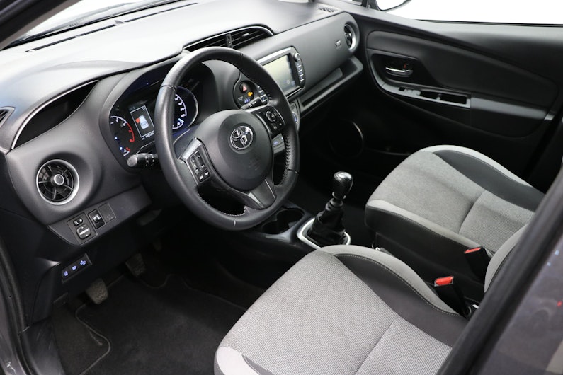 Vehicle image TOYOTA YARIS