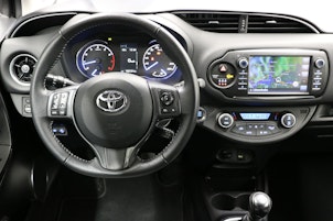 Vehicle image TOYOTA Yaris 1.5 VVT-iE Trend