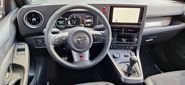 Vehicle image 15 Vehicle image 15