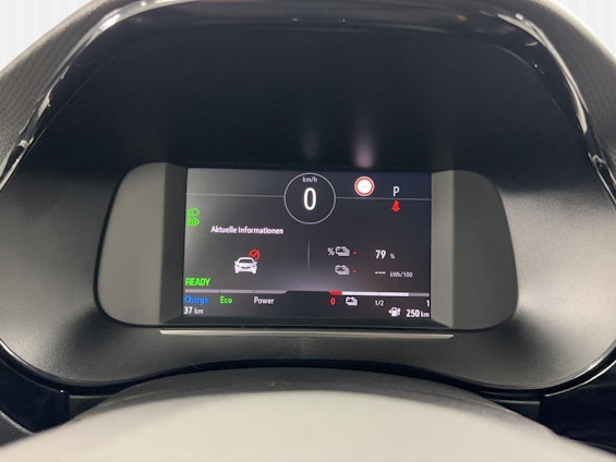 Vehicle image 6 Vehicle image 6