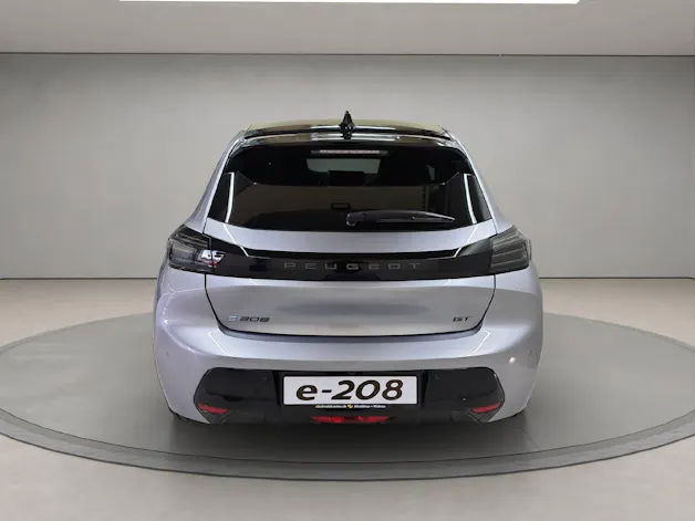 Peugeot E-208 GT