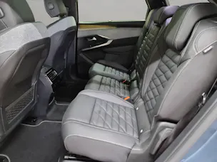 Peugeot e-5008 GT