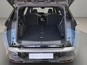 Peugeot e-5008 GT