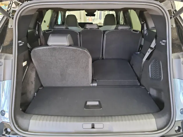 Peugeot e-5008 GT