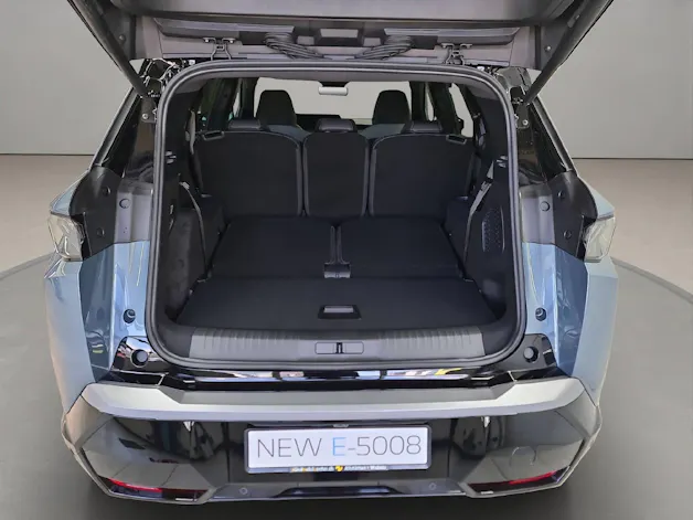 Peugeot e-5008 GT