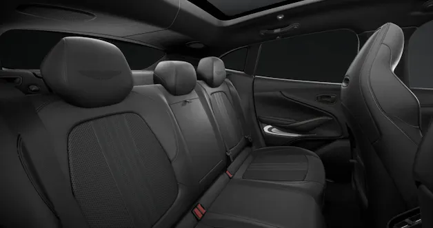 Aston Martin DBX 707 4.0 V8 Bi-Turbo