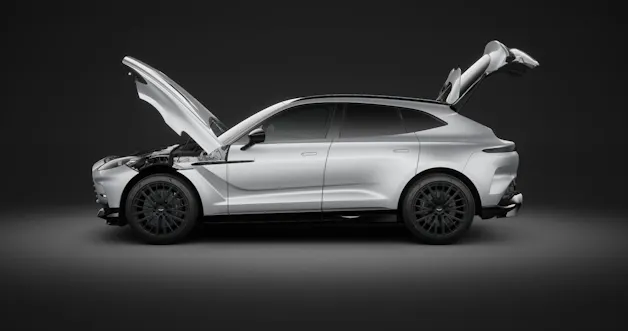 Aston Martin DBX 707 4.0 V8 Bi-Turbo