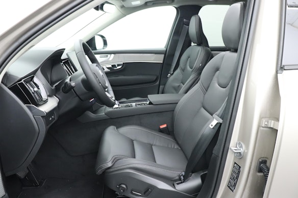 VOLVO XC90 2.0 T8 TE Ultra Dark eAWD 2
