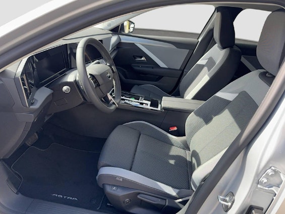 Vehicle image 26 Vehicle image 26