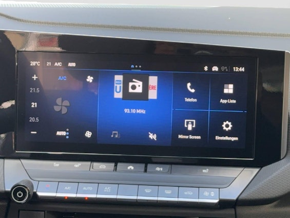 Vehicle image 29 Vehicle image 29