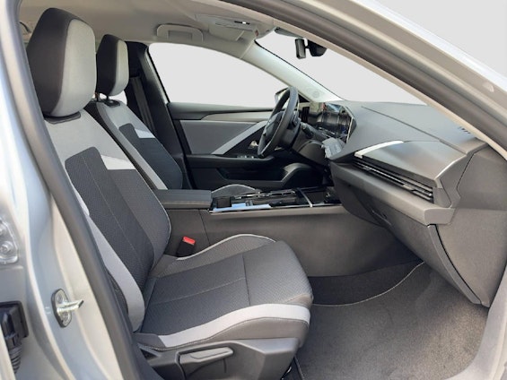 Vehicle image 15 Vehicle image 15