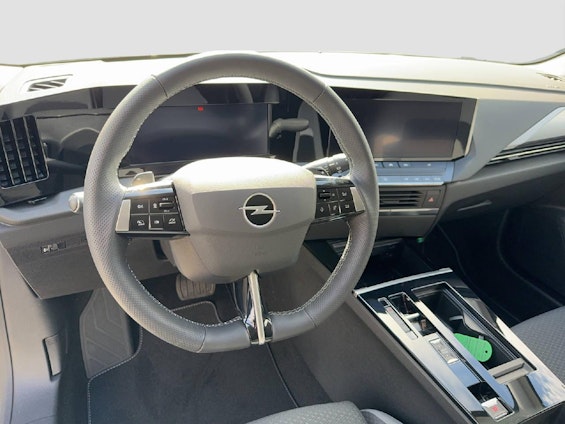 Vehicle image 27 Vehicle image 27