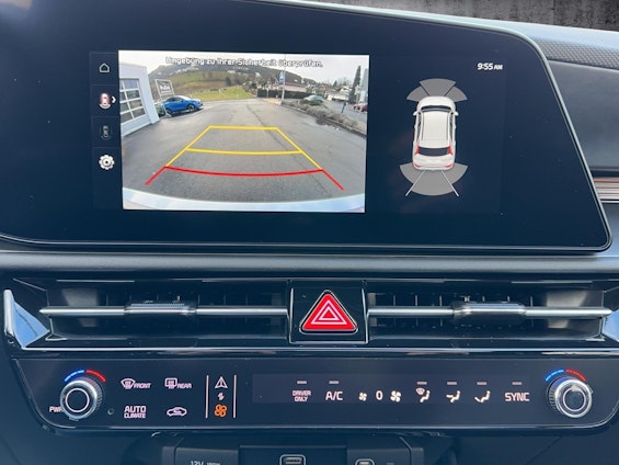 Vehicle image 15 Vehicle image 15