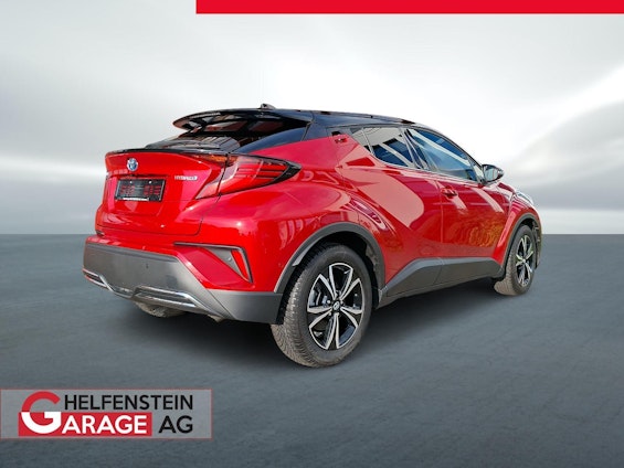 Vehicle image 15