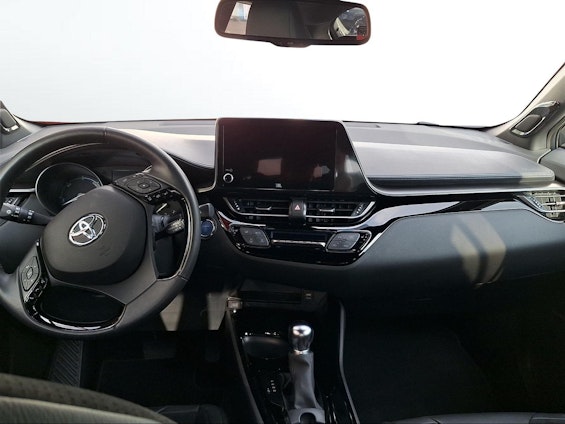Vehicle image 17