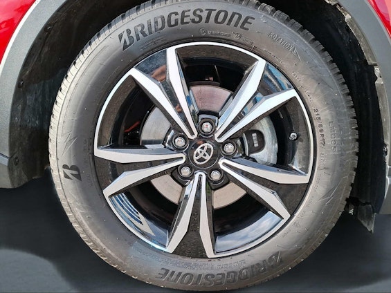 Vehicle image 21