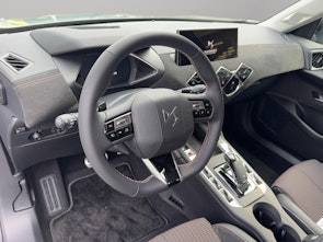 Vehicle image DS AUTOMOBILES 3 1.2 Hybrid Ligne Noire