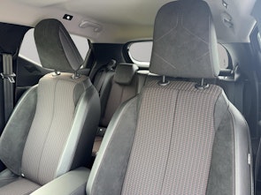 Vehicle image DS AUTOMOBILES 3 1.2 Hybrid Ligne Noire