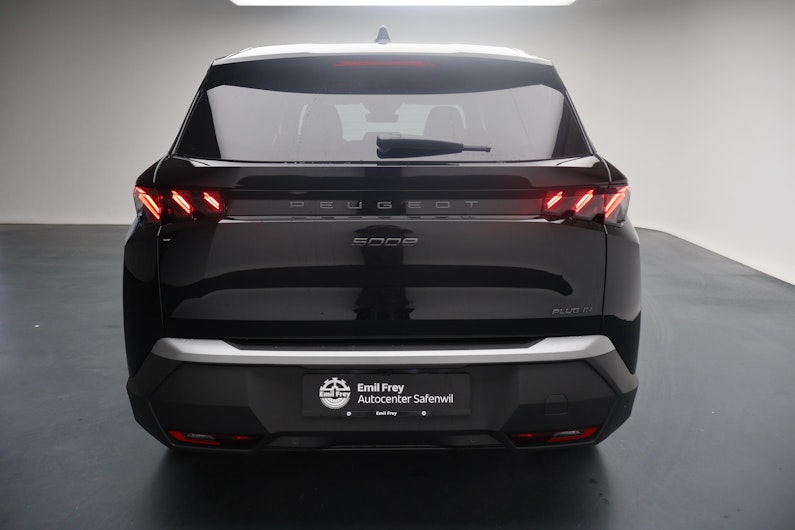 Vehicle image PEUGEOT 5008