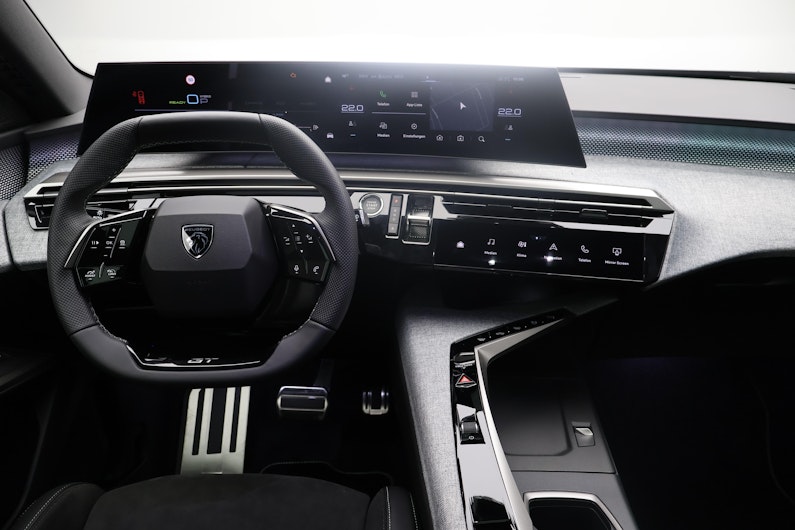 Vehicle image PEUGEOT 5008